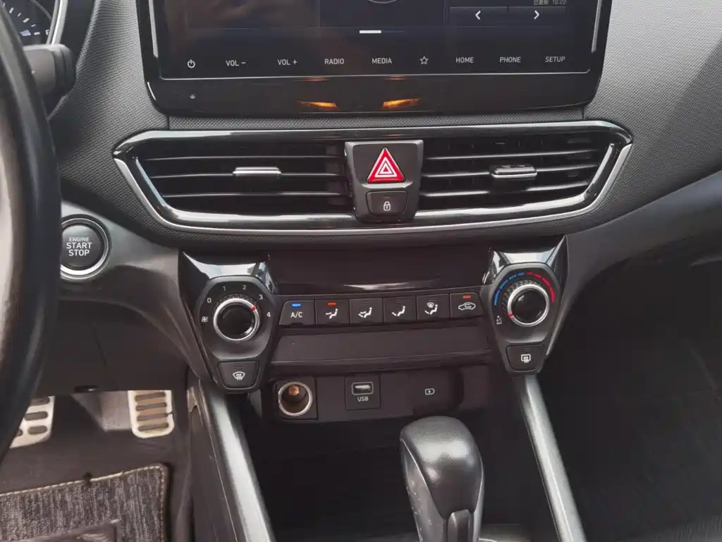 Hyundai Festa 2019 — фото 10