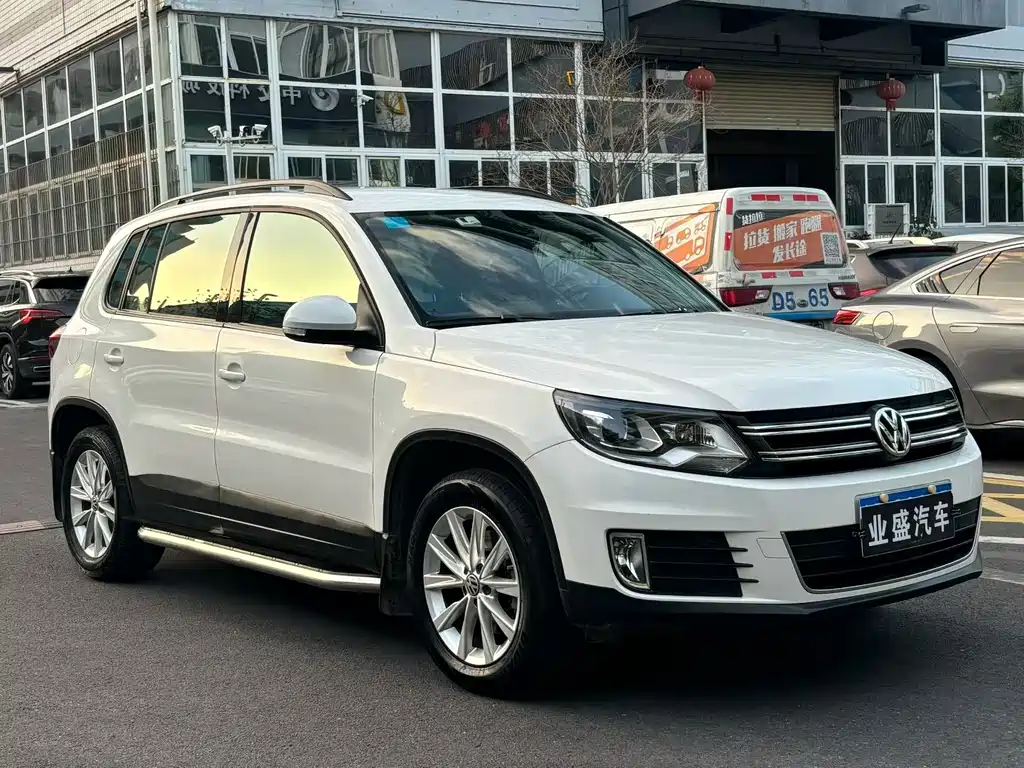 Volkswagen Tiguan 2016 — фото 2