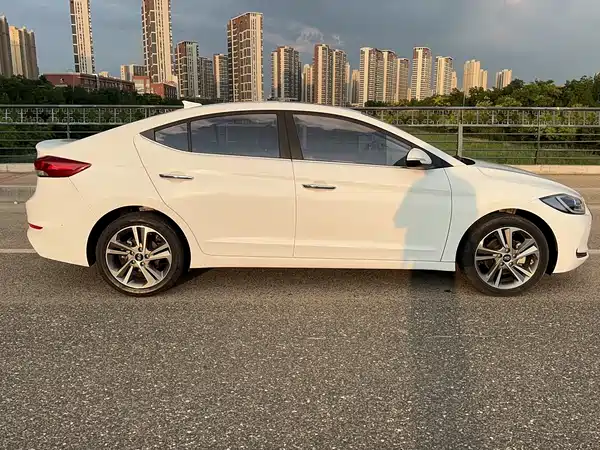 Hyundai Celesta 2017