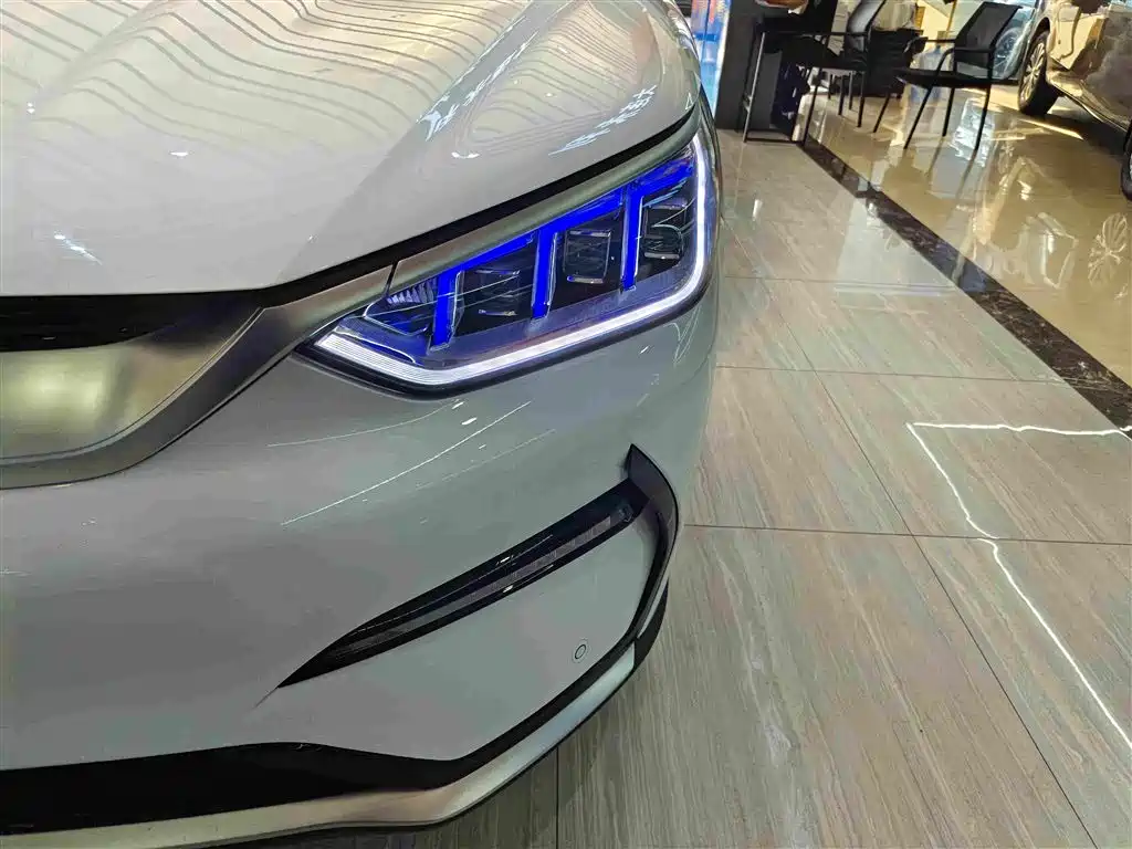 BYD Song PLUS New Energy 2023 — фото 15