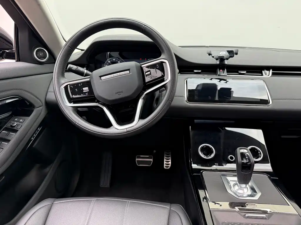 Land Rover Evoque 2023 — фото 14
