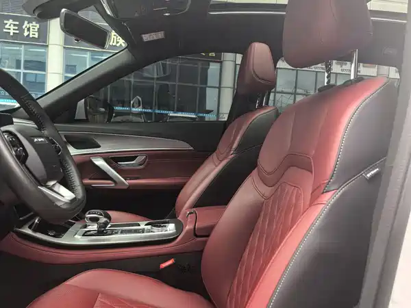 Jetour X70 PLUS 2025