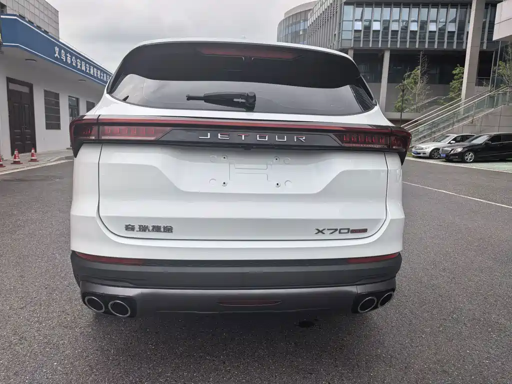 Jetour X70 PLUS 2025 — фото 13