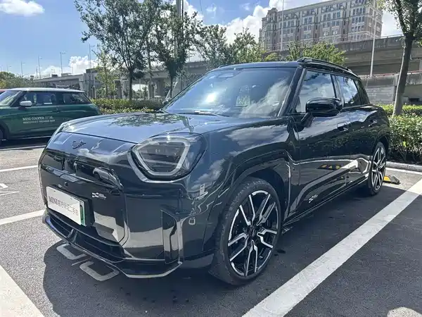 MINI Aceman 2024