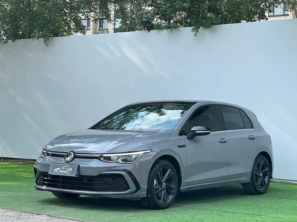 Volkswagen Golf 2022