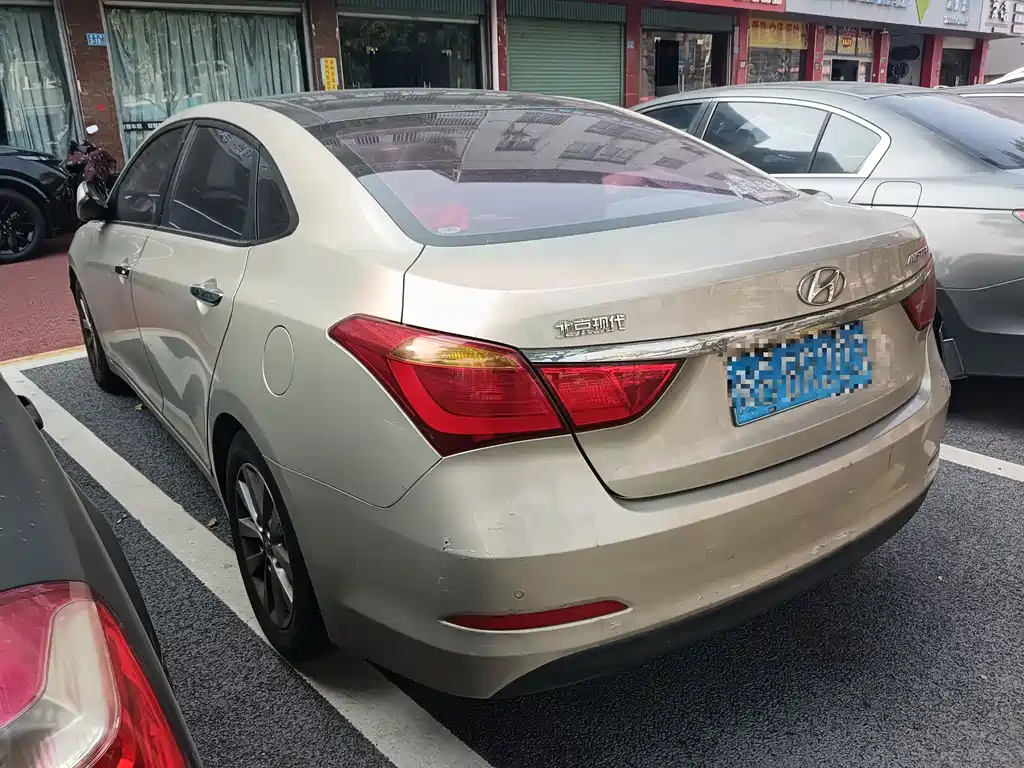 Hyundai Mistra 2015 — фото 3