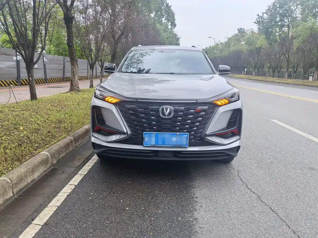 Changan CS75PLUS 2022 — фото 2