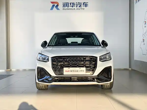Audi Q2L 2024