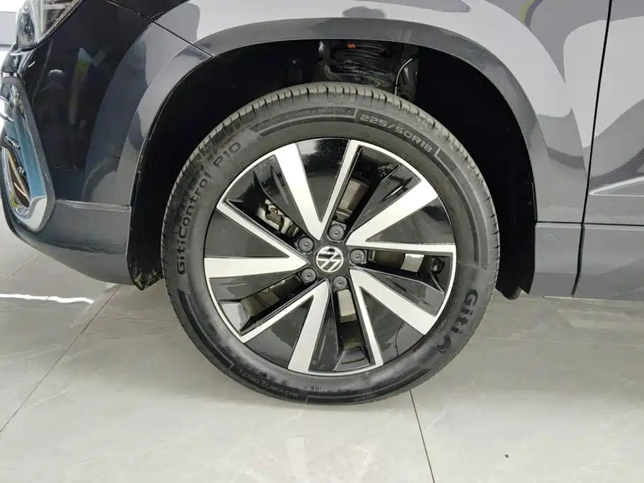 Volkswagen Tharu 2025