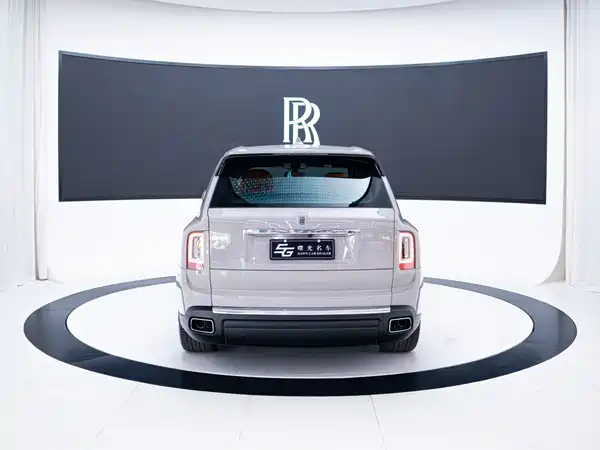 Rolls-Royce Cullinan 2024