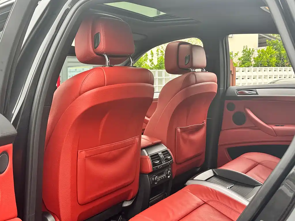 BMW X6 M 2013 — фото 34