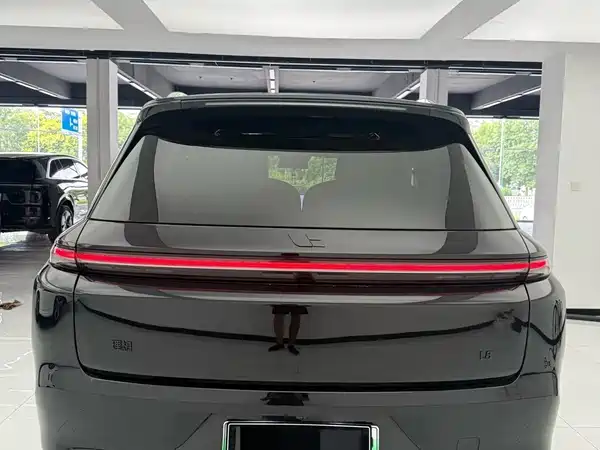 Li Auto L8 2024