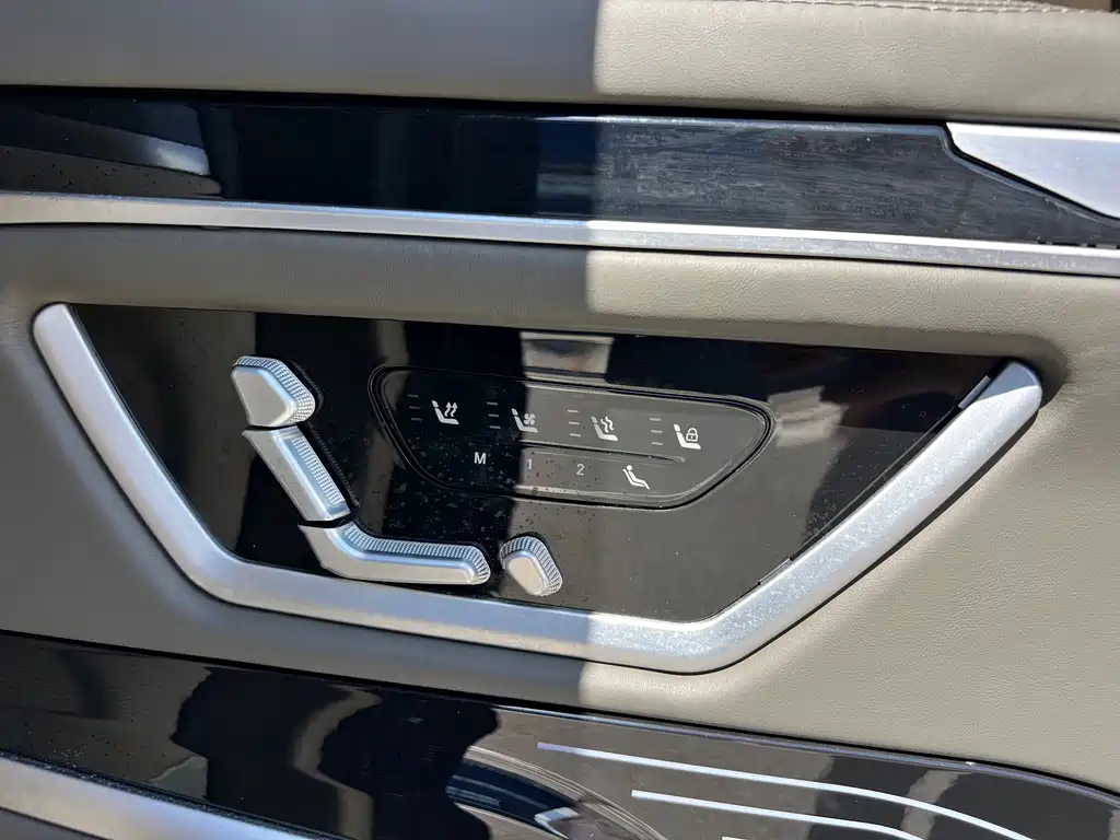 Mercedes-Benz Vito 2022 — фото 11