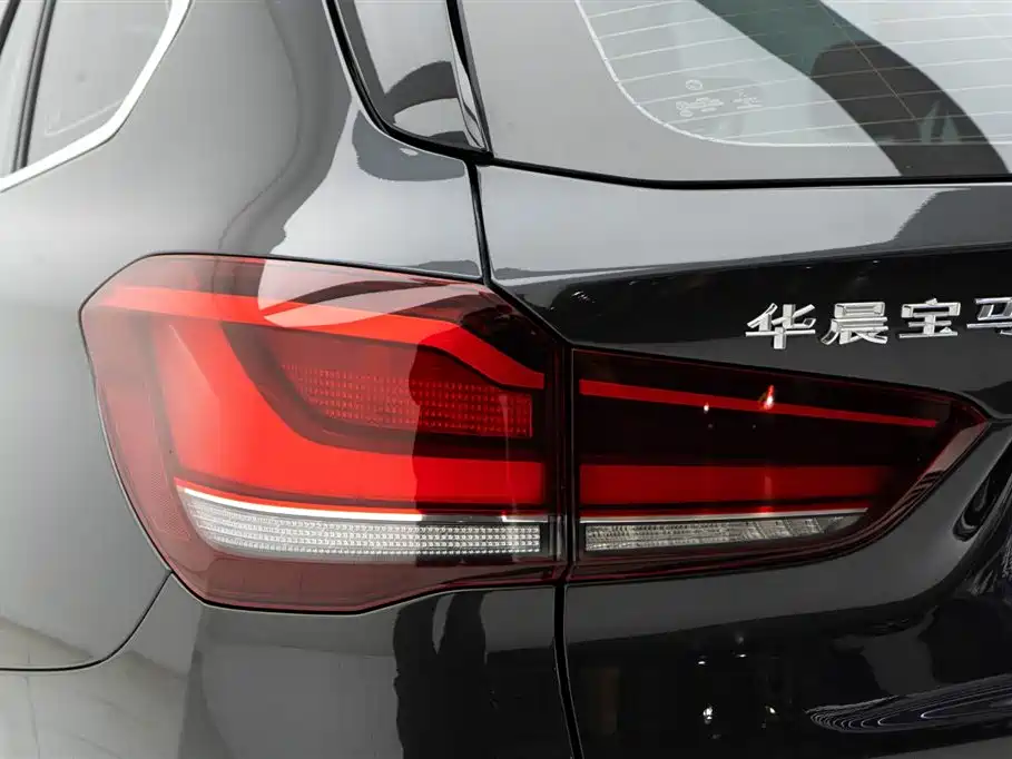 BMW X1 2022 — фото 13