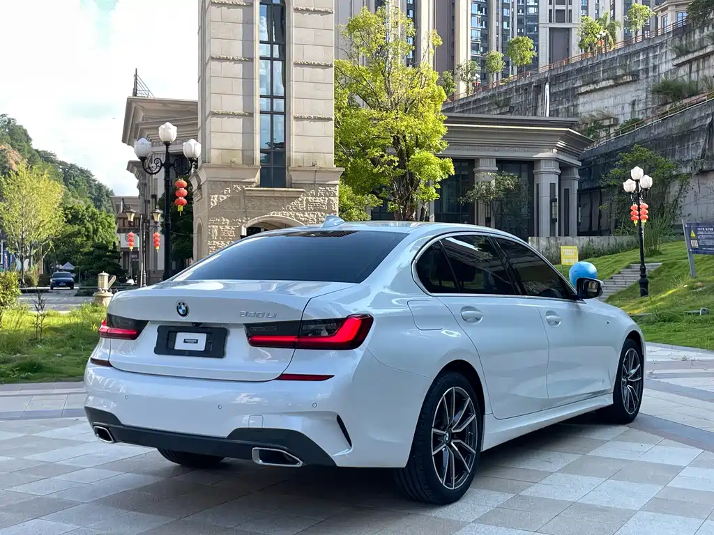 BMW 3 Series 2022