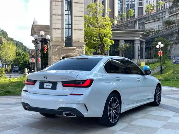 BMW 3 Series 2022