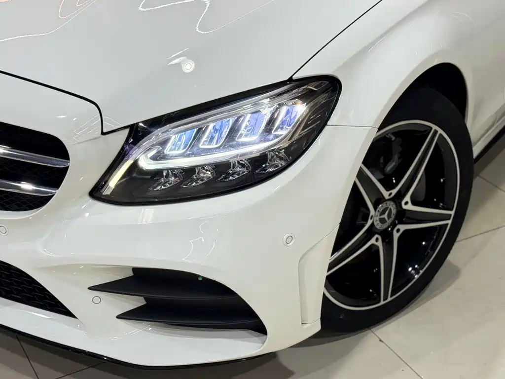 Mercedes-Benz C-Class 2020 — фото 24