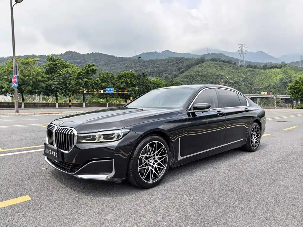 BMW 7 Series 2019 — фото 1