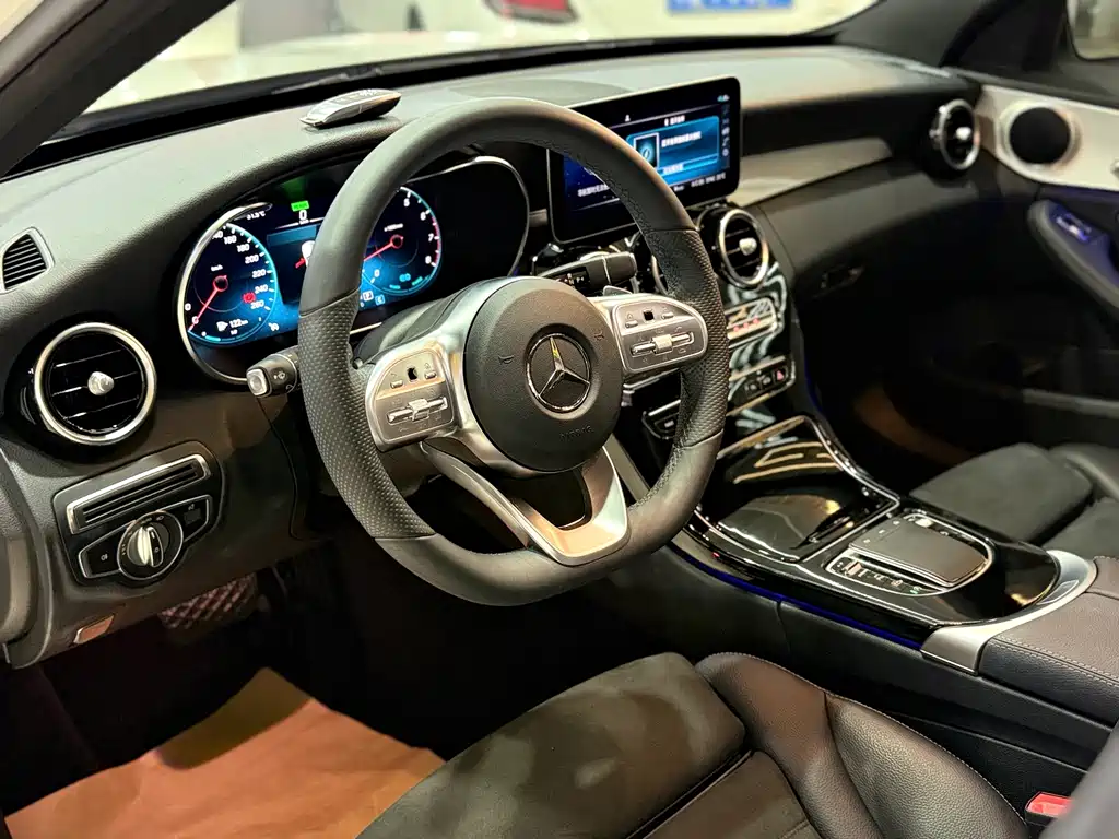Mercedes-Benz C-Class 2020 — фото 12