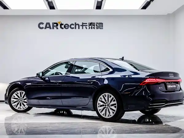 Audi A7L 2024