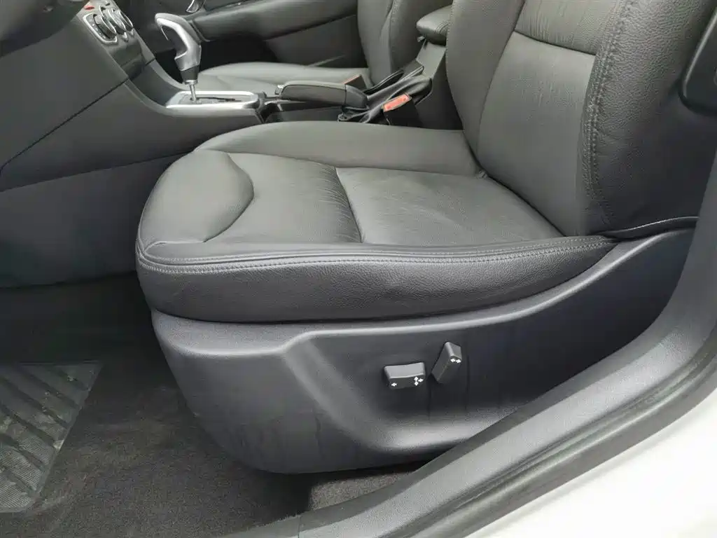 Citroen C4L 2015 — фото 20