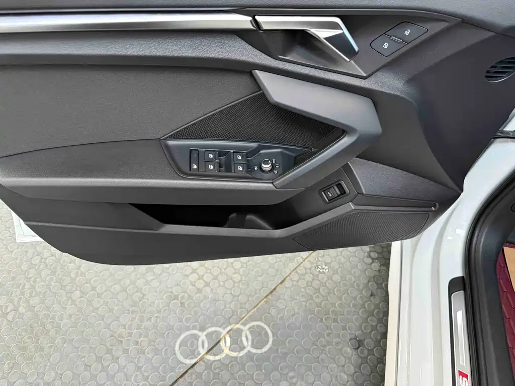 Audi A3 2022 — фото 9