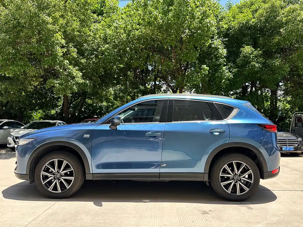 Mazda CX-5 2018 — фото 11