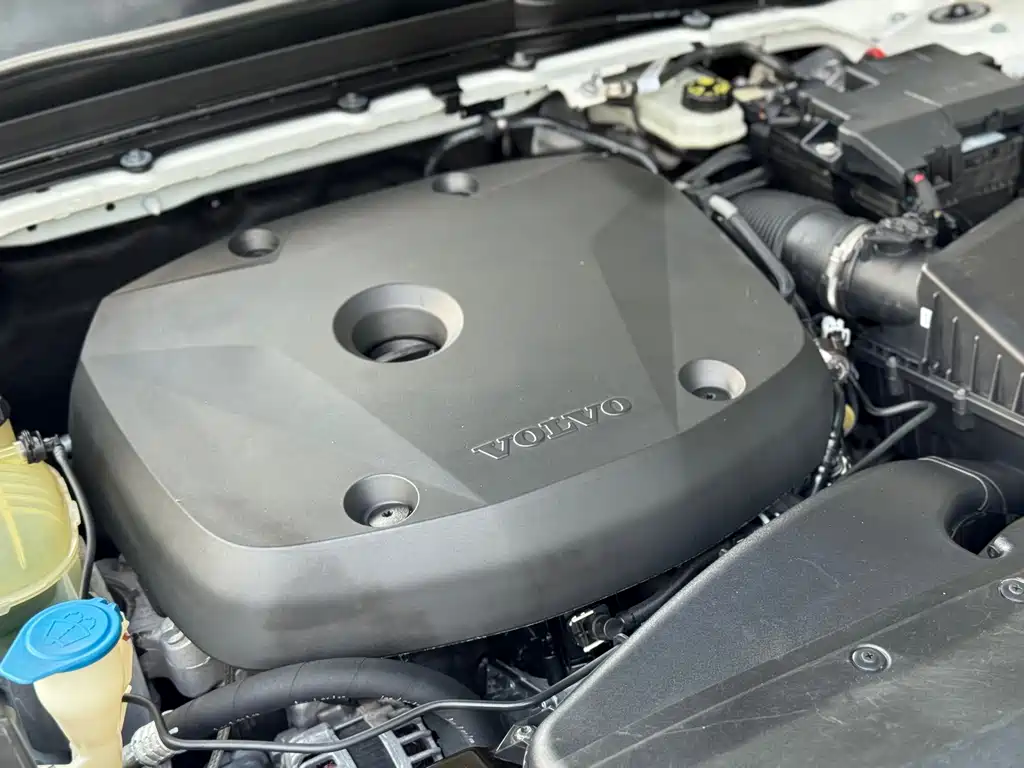 Volvo XC40 2019 — фото 20