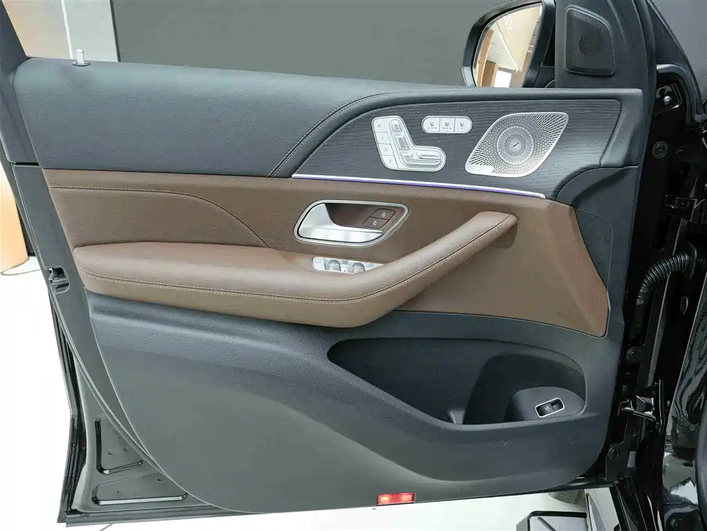Mercedes-Benz GLS 2024 — фото 15