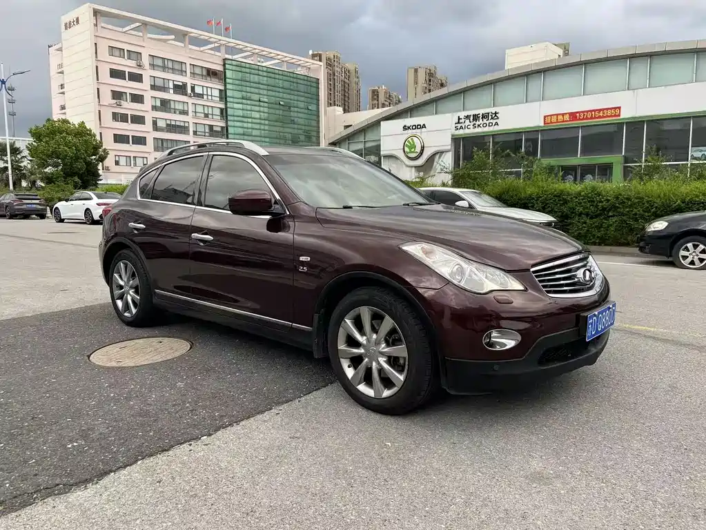 Infiniti QX50 2015 — фото 3