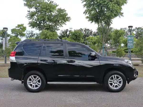 Toyota Prado 2012