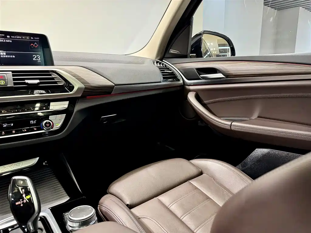 BMW X3 2021 — фото 25