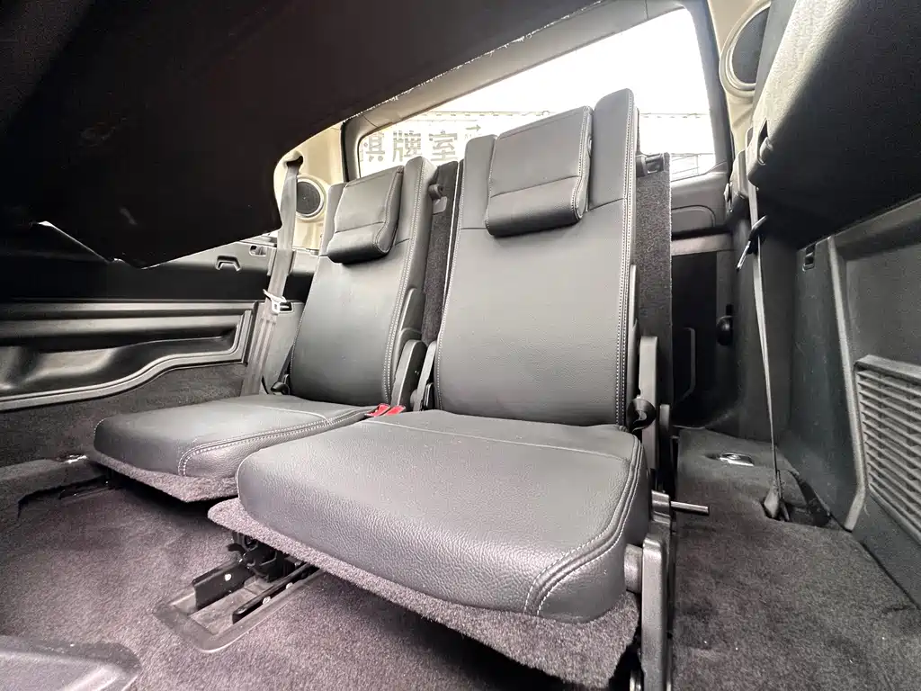 Land Rover Discovery 2015 — фото 21