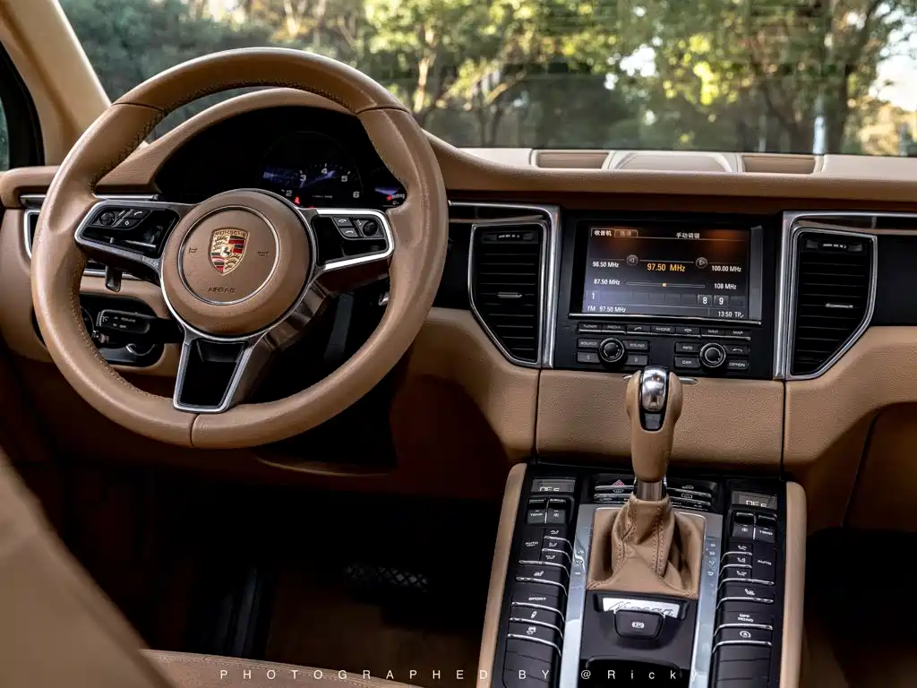 Porsche Macan 2015 — фото 4