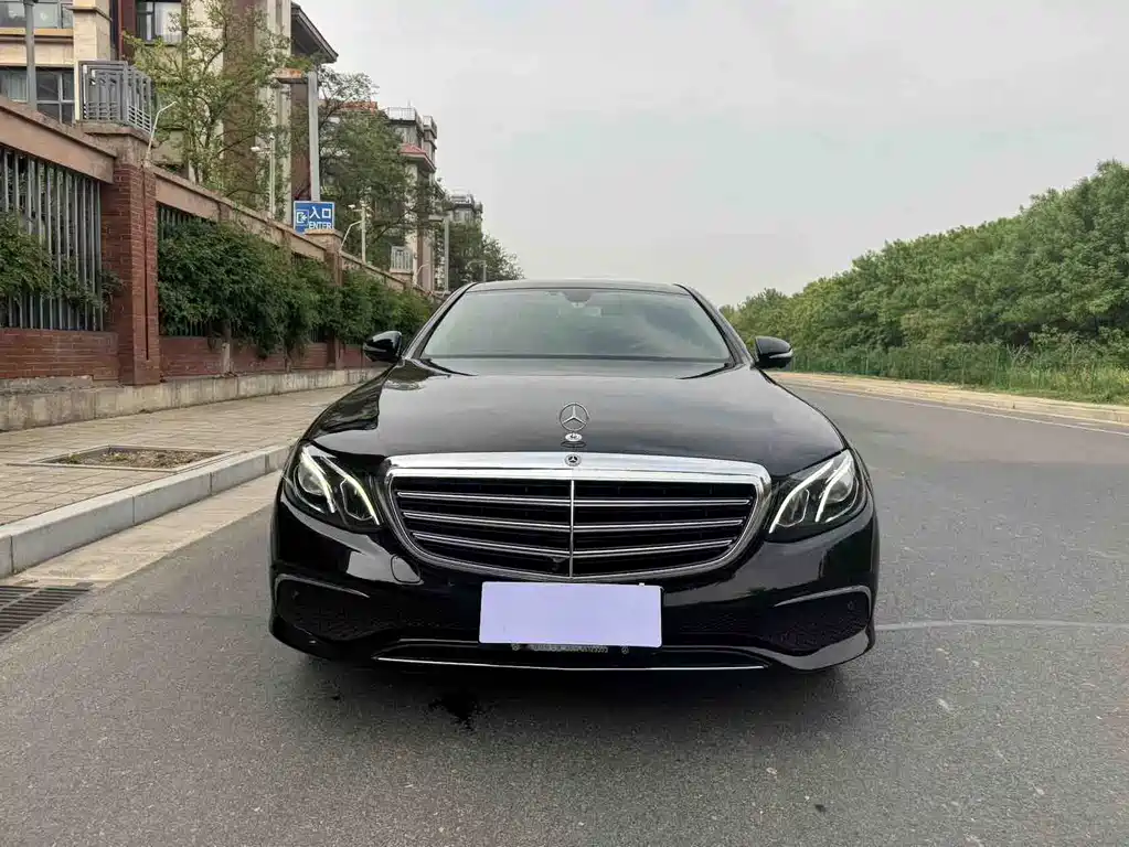 Mercedes-Benz E-Class 2019 — фото 2