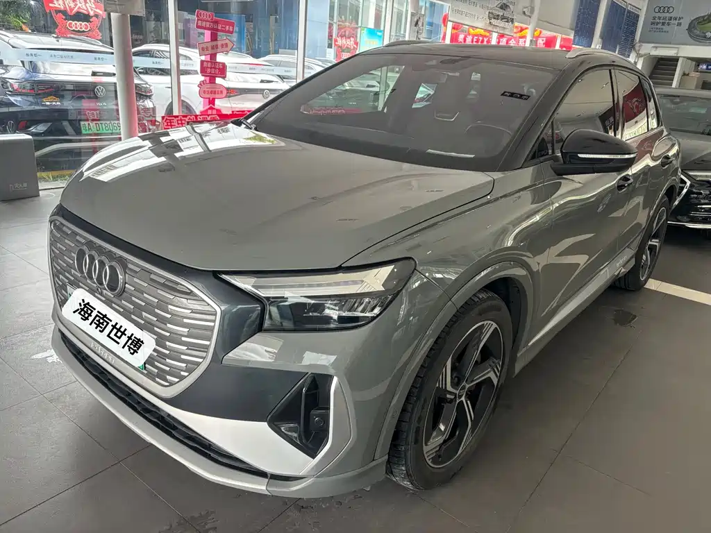 Audi Q4 E-Tron 2023 — фото 1