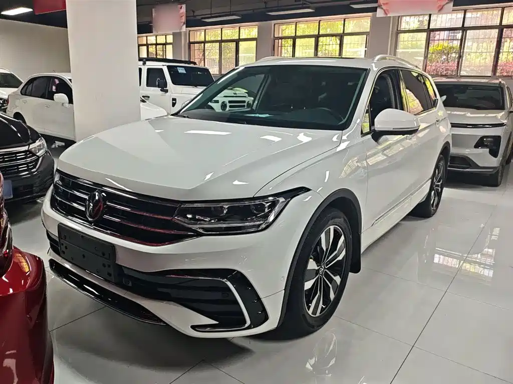 Volkswagen Tiguan L 2025 — фото 4