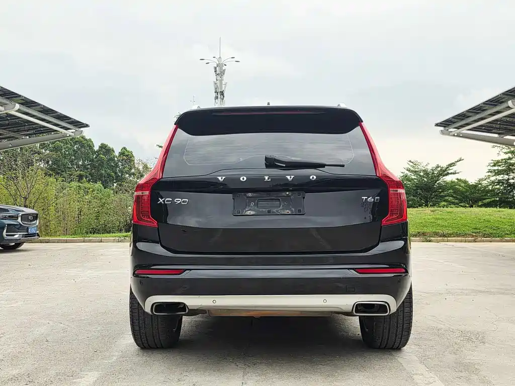 Volvo XC90 2018 — фото 6