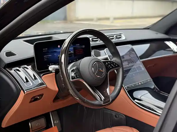 Mercedes-Benz Maybach S-Class 2025