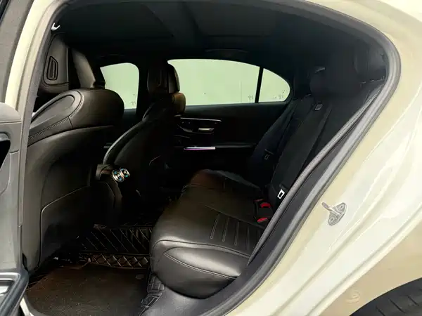 Mercedes-Benz C-Class 2022