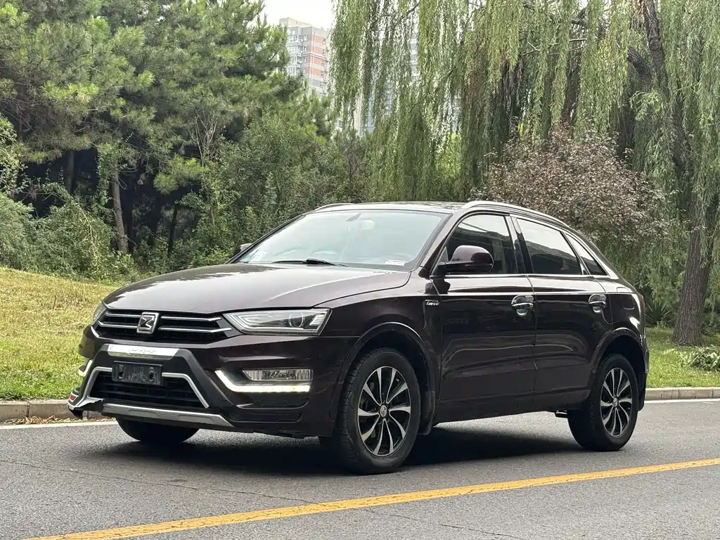 Zotye SR7 2016 — фото 1