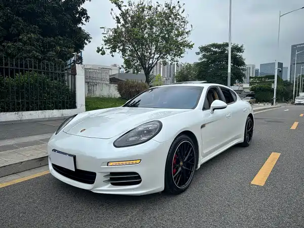 Porsche Panamera 2015