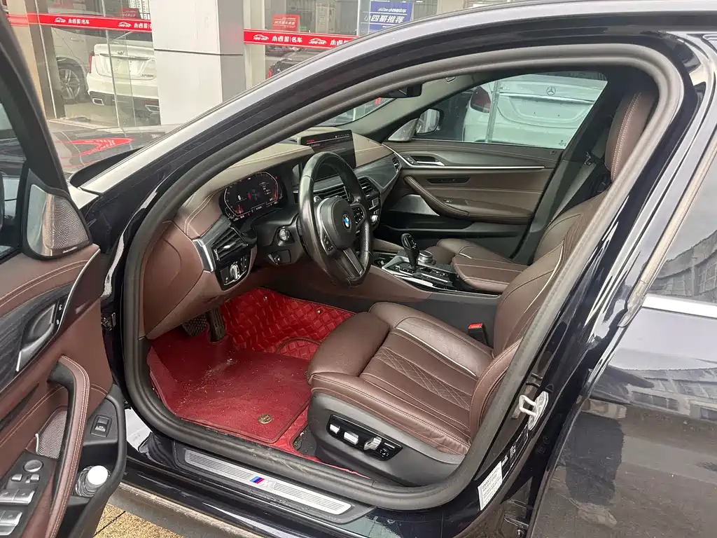 BMW 5 Series 2021