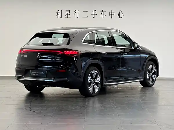 Mercedes-Benz EQE SUV 2025