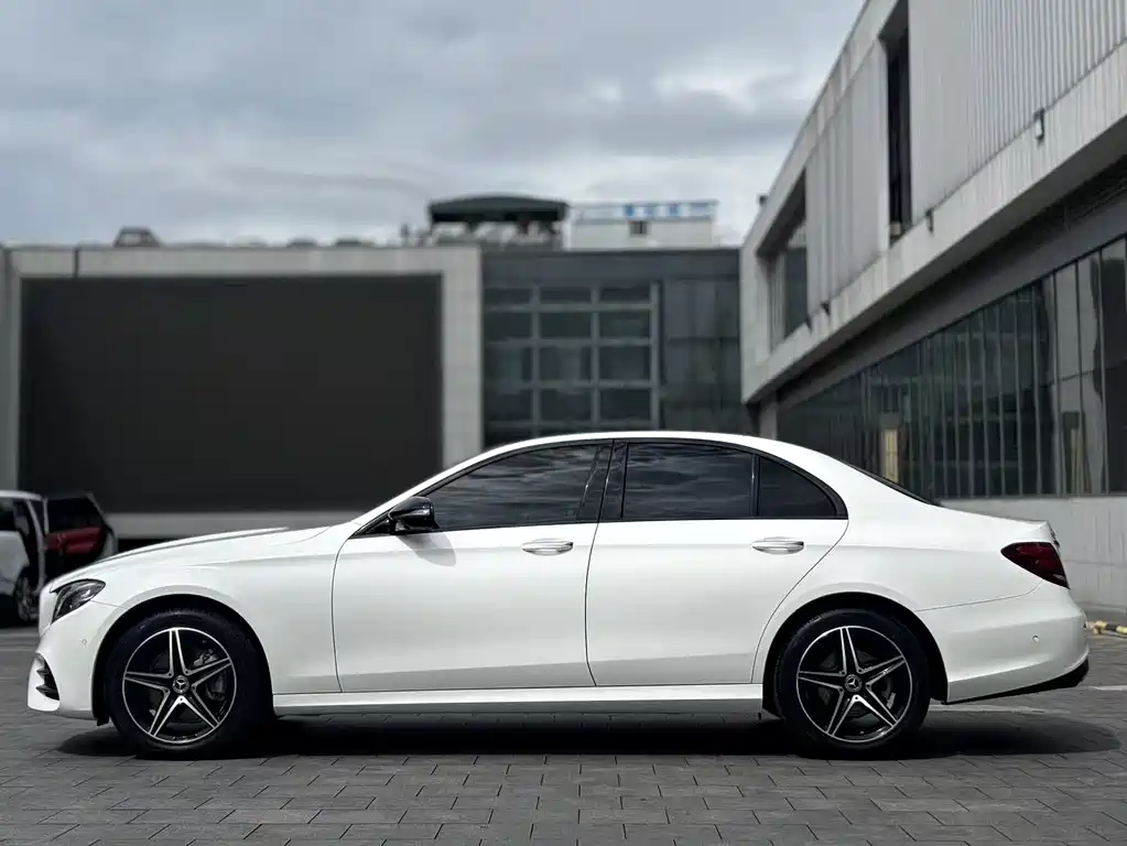 Mercedes-Benz E-Class 2020 — фото 8