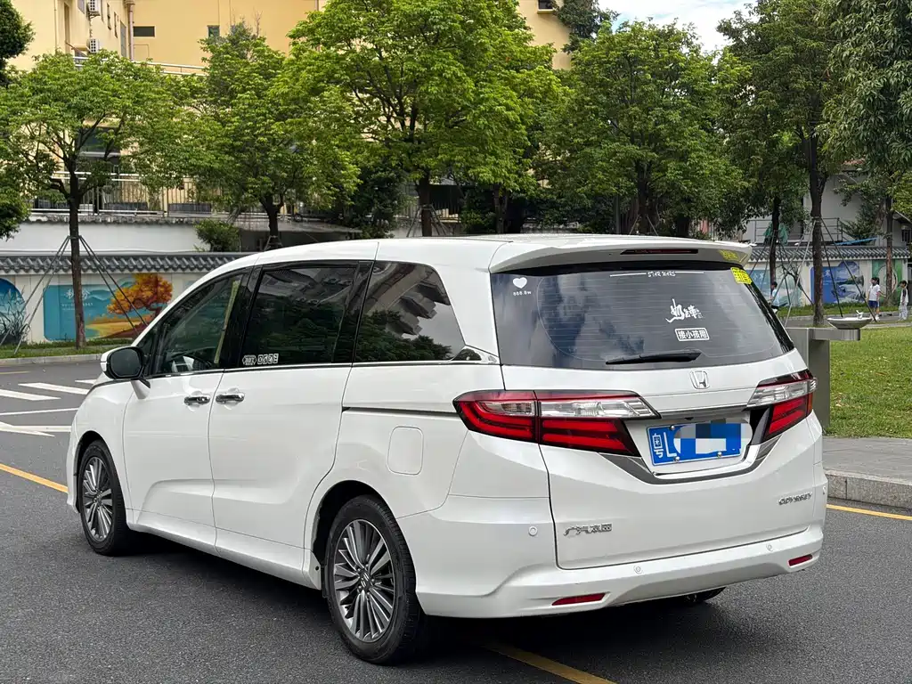 Honda Odyssey 2020 — фото 28