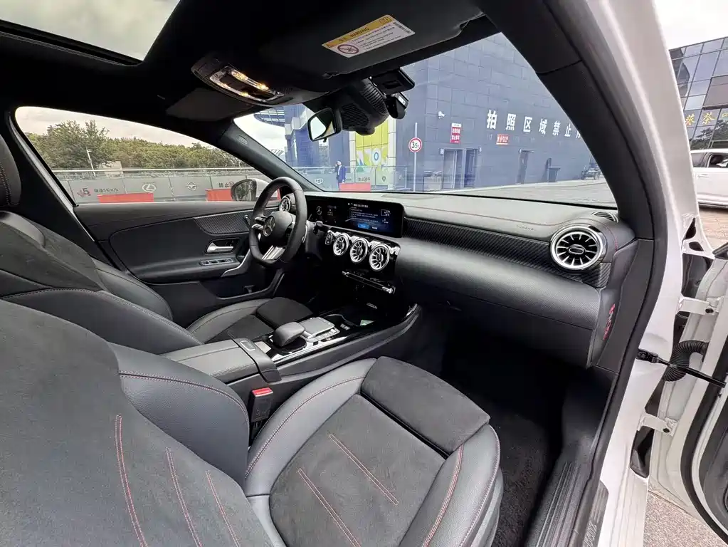 Mercedes-Benz A-Class 2023 — фото 27