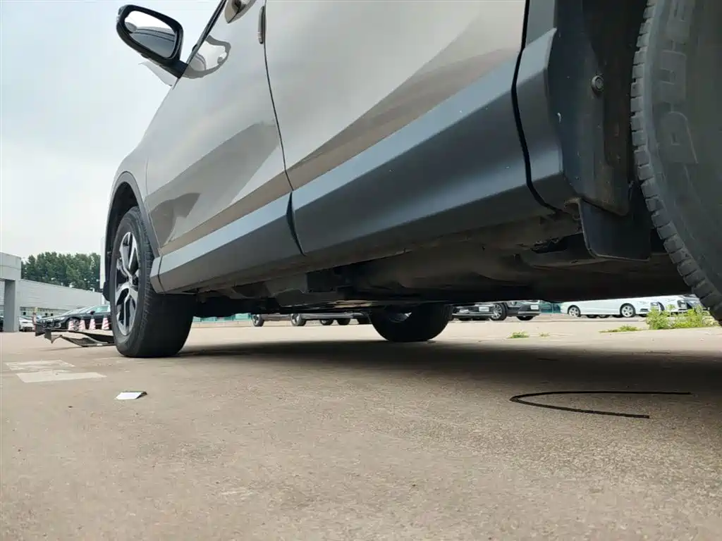 Toyota RAV4 2018 — фото 22