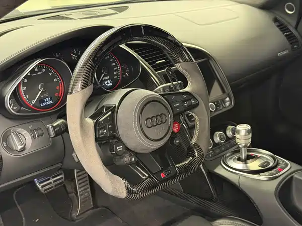 Audi R8 2014