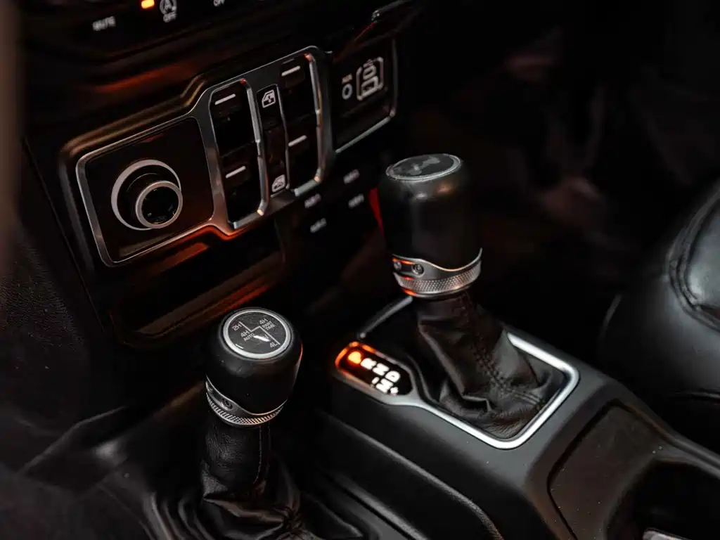 Jeep Wrangler 2022 — фото 12